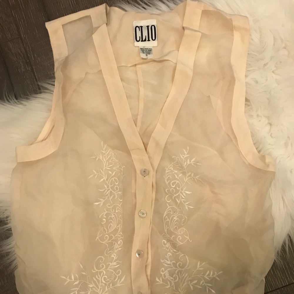 CLÍO cream vest